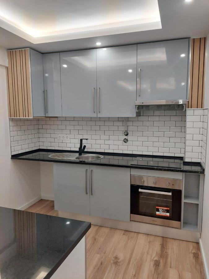 Lisbon South Bay Rooms Алмада Екстериор снимка